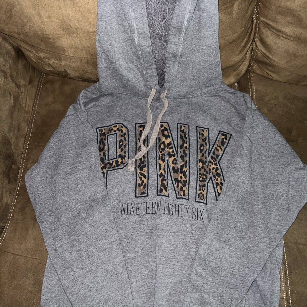 HTF Leopard pullover hoodie